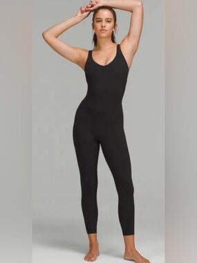 New Reitmans Hyba athletic onesie